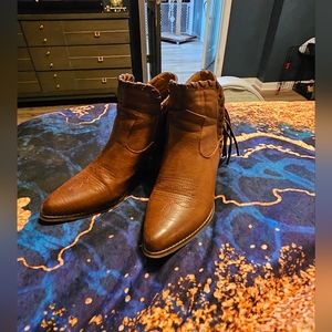 Natural reflection booties